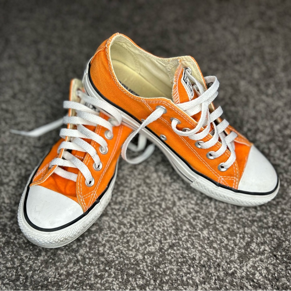 Converse chucks | unisex men’s 5/women’s 7